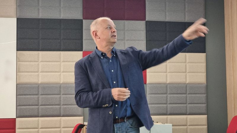 Ray Fleming presenting at HE Fest 2024